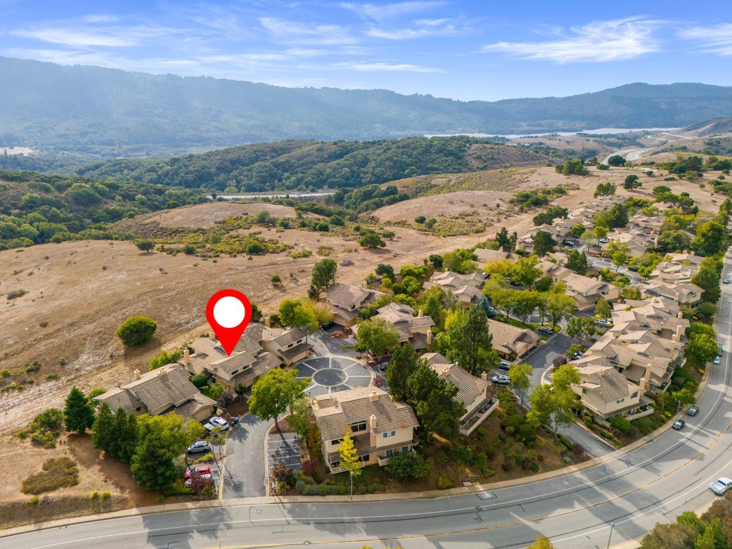 Detail Gallery Image 26 of 56 For 11 Lilly Ln, San Carlos,  CA 94070 - 3 Beds | 2/1 Baths