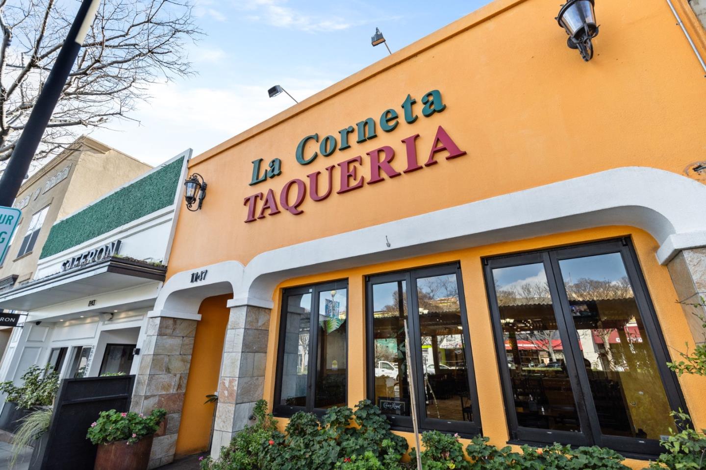 Detail Gallery Image 36 of 56 For 11 Lilly Ln, San Carlos,  CA 94070 - 3 Beds | 2/1 Baths