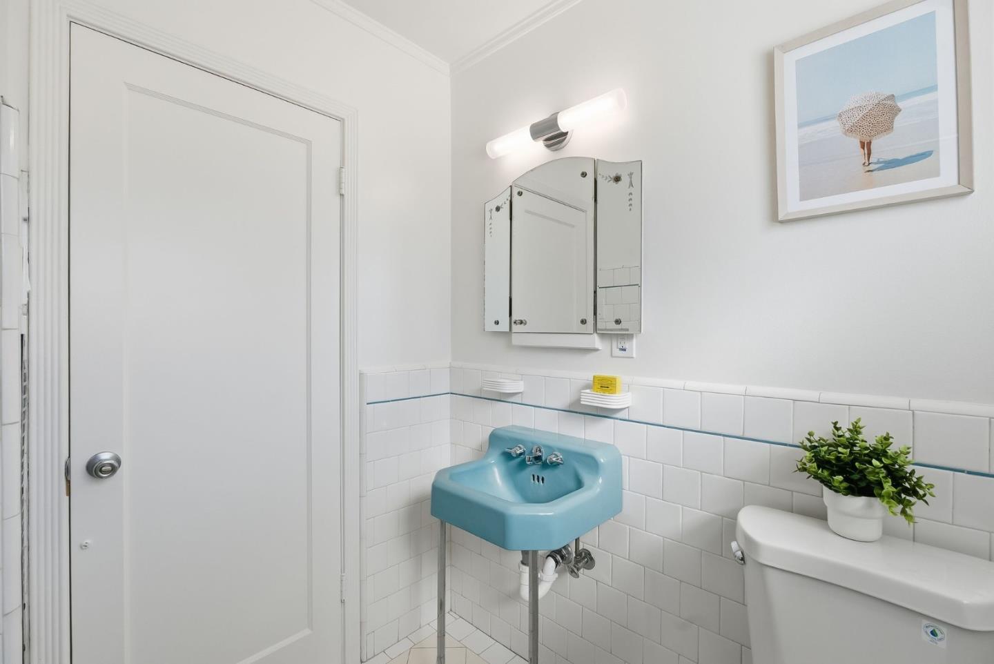 Detail Gallery Image 14 of 34 For 2214 Peachtree Ln, San Jose,  CA 95128 - 2 Beds | 1 Baths