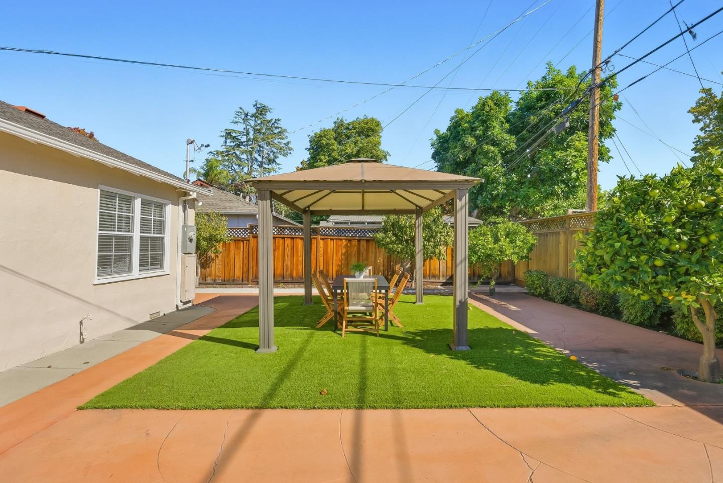 Detail Gallery Image 19 of 34 For 2214 Peachtree Ln, San Jose,  CA 95128 - 2 Beds | 1 Baths