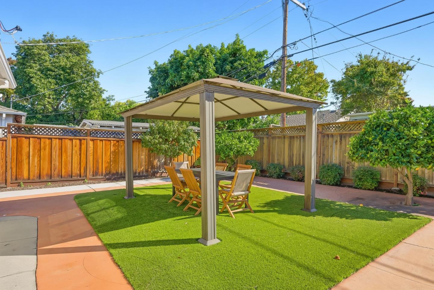 Detail Gallery Image 20 of 34 For 2214 Peachtree Ln, San Jose,  CA 95128 - 2 Beds | 1 Baths