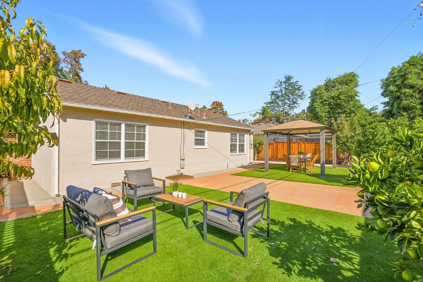 Detail Gallery Image 23 of 34 For 2214 Peachtree Ln, San Jose,  CA 95128 - 2 Beds | 1 Baths