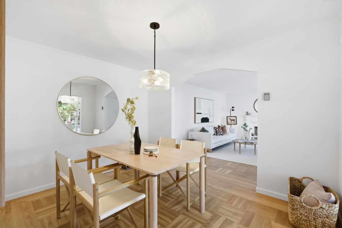 Detail Gallery Image 4 of 34 For 2214 Peachtree Ln, San Jose,  CA 95128 - 2 Beds | 1 Baths