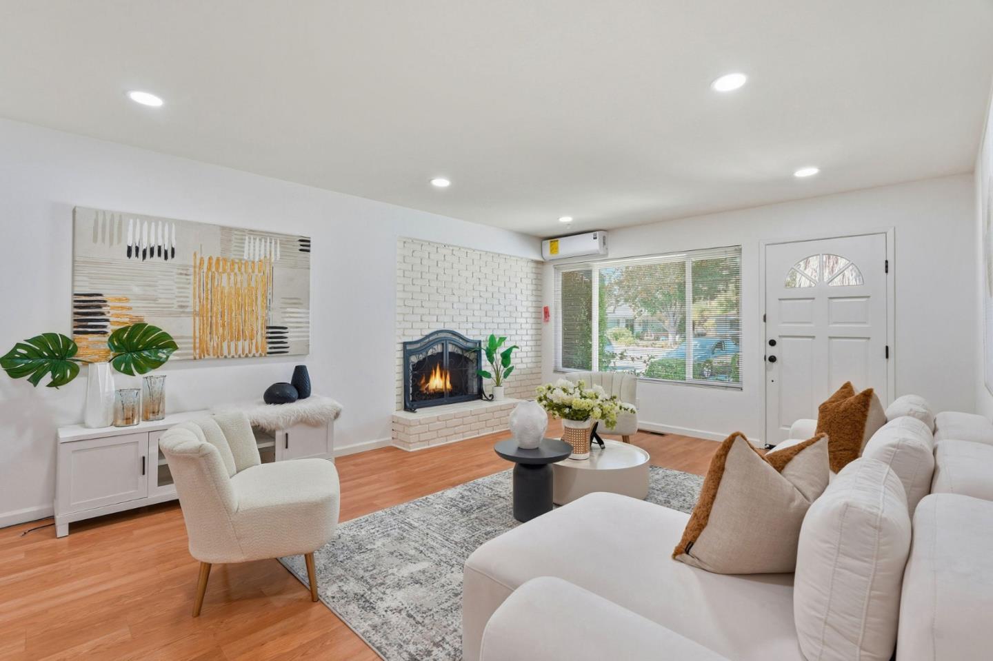 Detail Gallery Image 14 of 39 For 1021-1023 Golf Ct, Mountain View,  CA 94040 - – Beds | – Baths