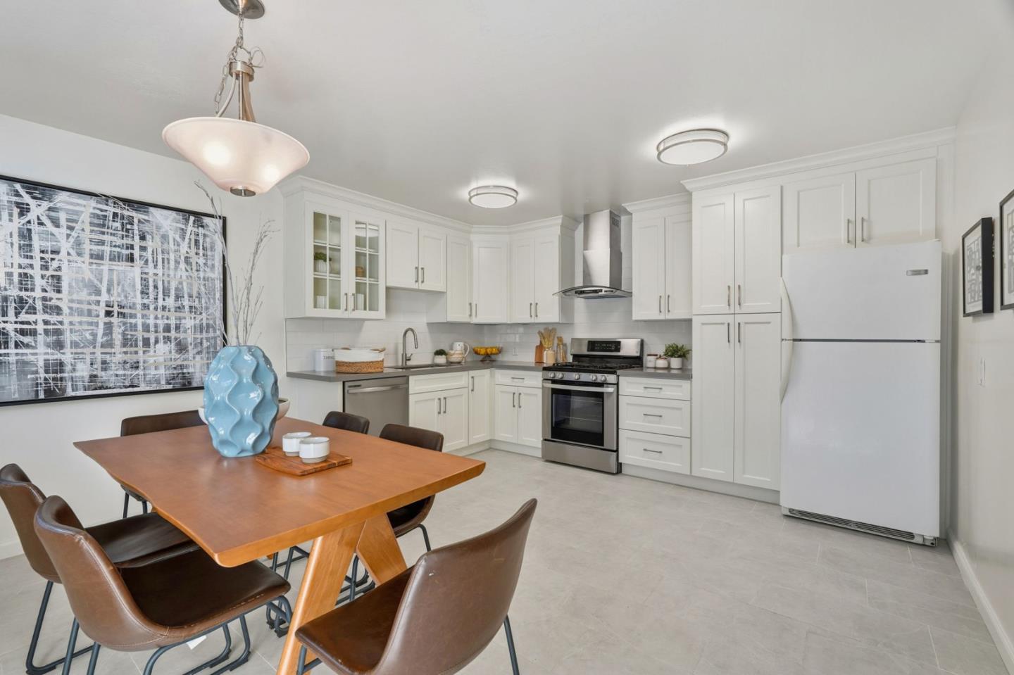 Detail Gallery Image 22 of 39 For 1021-1023 Golf Ct, Mountain View,  CA 94040 - – Beds | – Baths