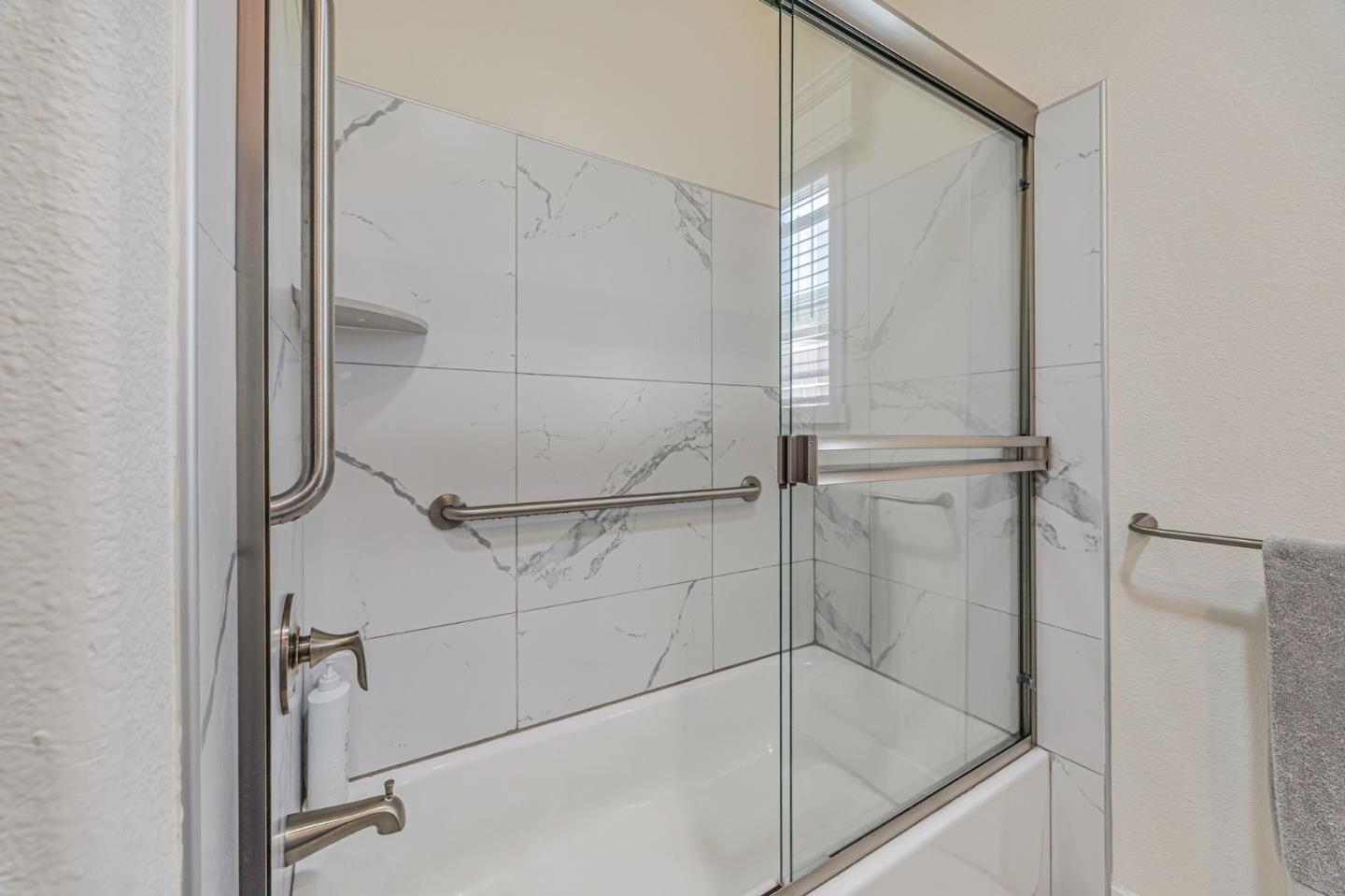Detail Gallery Image 16 of 31 For 433 Sylvan Ave #113,  Mountain View,  CA 94041 - 2 Beds | 2 Baths