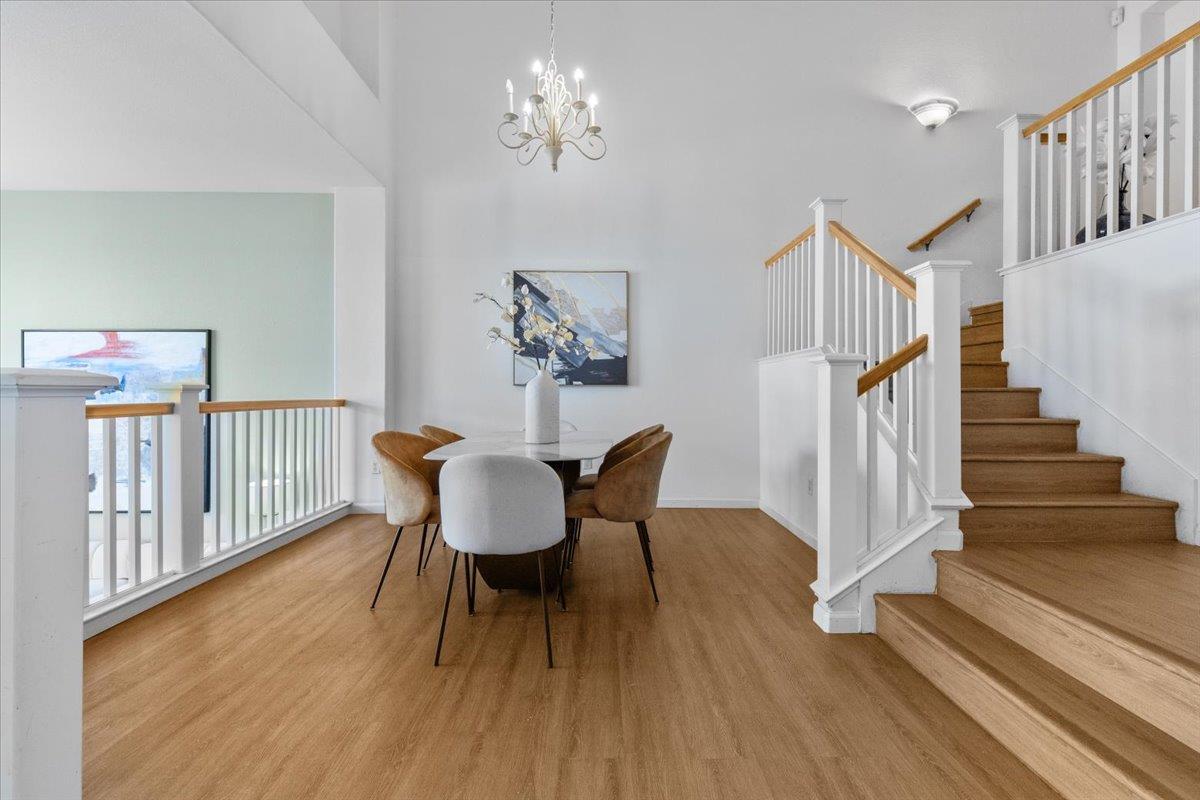 Detail Gallery Image 10 of 39 For 133 Cliff Swallow Ct, Brisbane,  CA 94005 - 3 Beds | 2/1 Baths