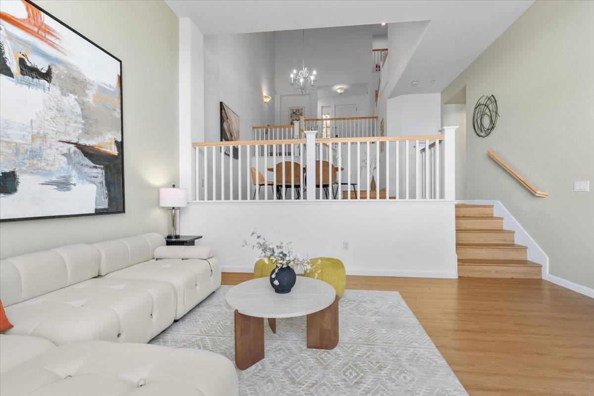 Detail Gallery Image 12 of 39 For 133 Cliff Swallow Ct, Brisbane,  CA 94005 - 3 Beds | 2/1 Baths