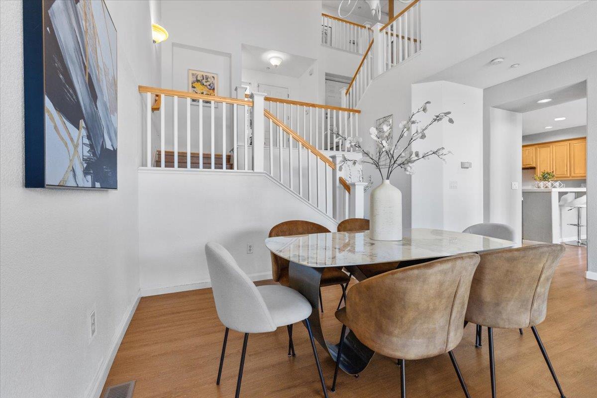 Detail Gallery Image 19 of 39 For 133 Cliff Swallow Ct, Brisbane,  CA 94005 - 3 Beds | 2/1 Baths