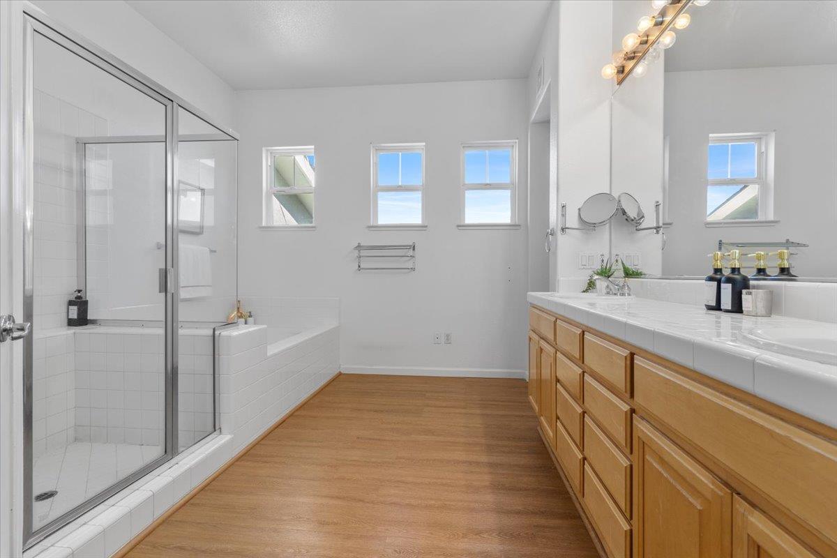 Detail Gallery Image 22 of 39 For 133 Cliff Swallow Ct, Brisbane,  CA 94005 - 3 Beds | 2/1 Baths