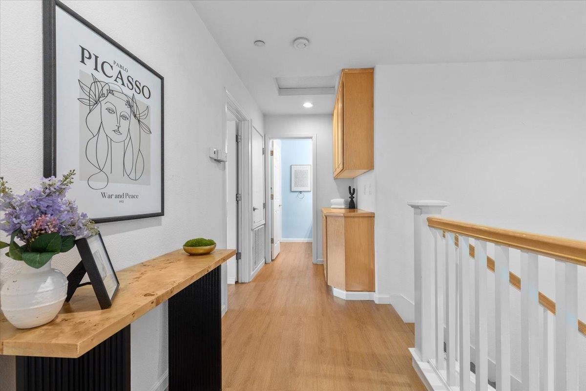 Detail Gallery Image 27 of 39 For 133 Cliff Swallow Ct, Brisbane,  CA 94005 - 3 Beds | 2/1 Baths