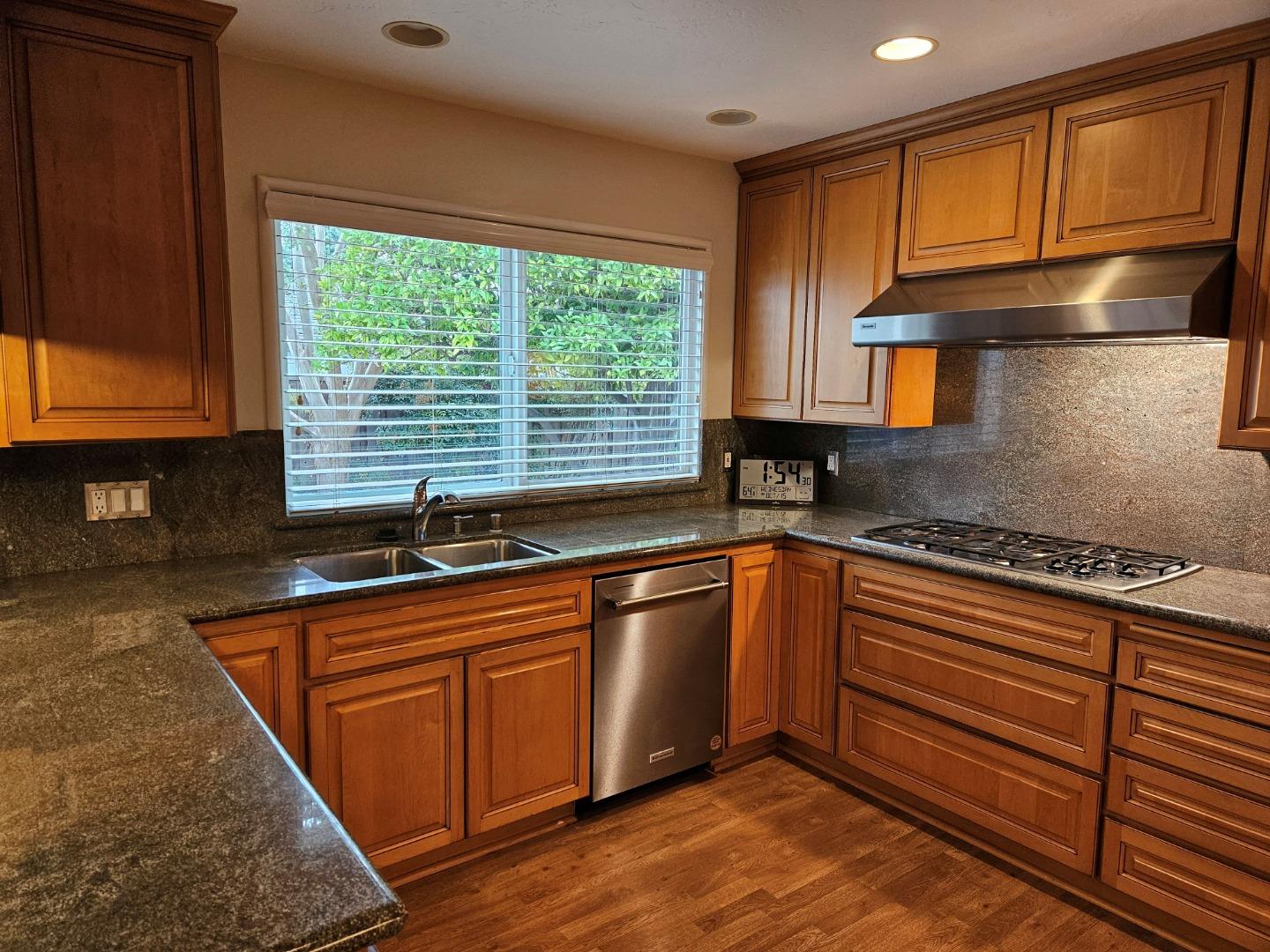 Detail Gallery Image 18 of 30 For 3430 Forest Ave, Santa Clara,  CA 95050 - 2 Beds | 1 Baths