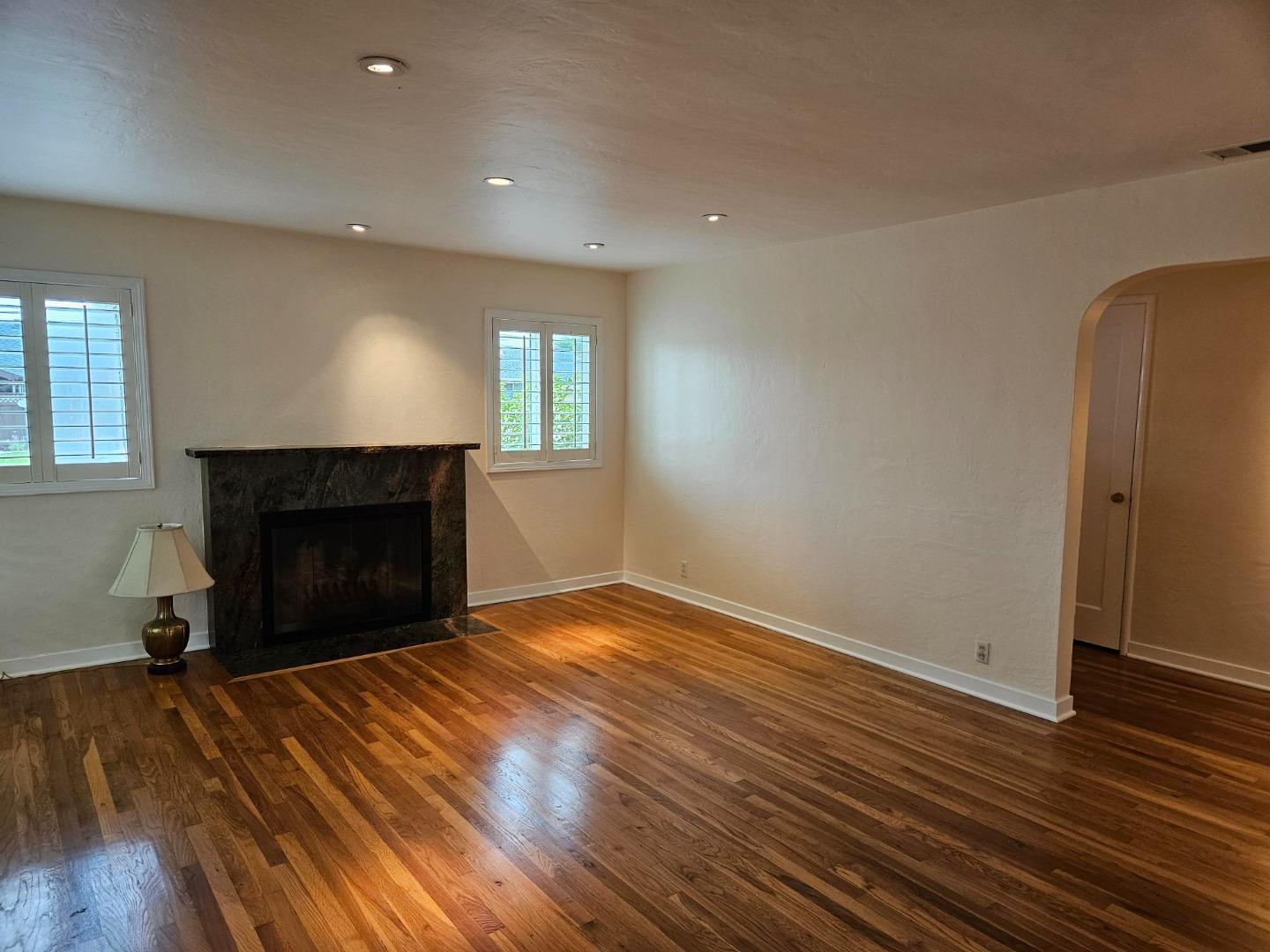 Detail Gallery Image 6 of 30 For 3430 Forest Ave, Santa Clara,  CA 95050 - 2 Beds | 1 Baths