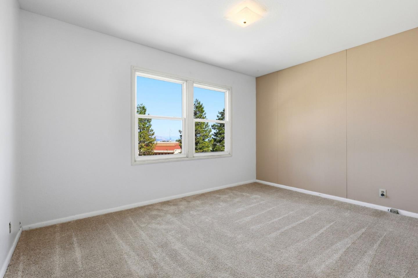 Detail Gallery Image 14 of 30 For 2081 Rollingwood Dr, San Bruno,  CA 94066 - 3 Beds | 2 Baths