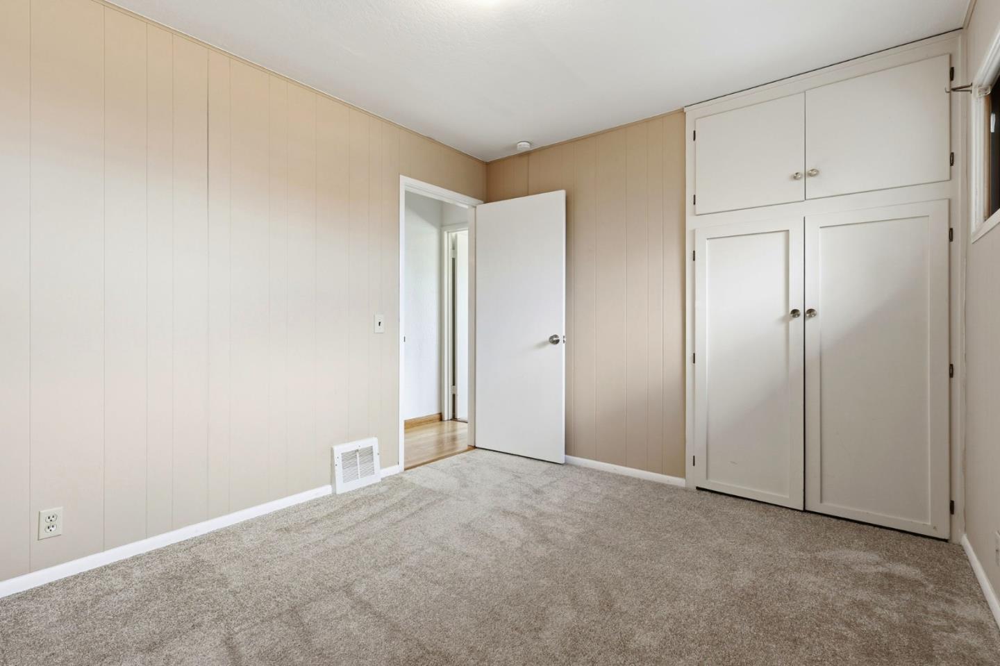 Detail Gallery Image 19 of 30 For 2081 Rollingwood Dr, San Bruno,  CA 94066 - 3 Beds | 2 Baths