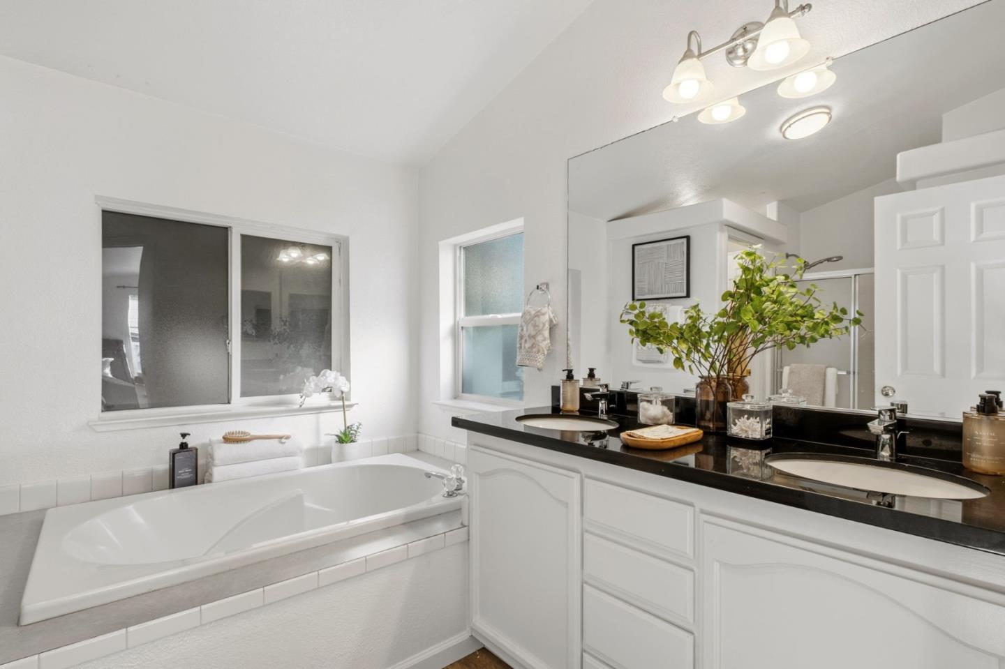 Detail Gallery Image 14 of 26 For 416 Lee Ave, Half Moon Bay,  CA 94019 - 3 Beds | 2 Baths