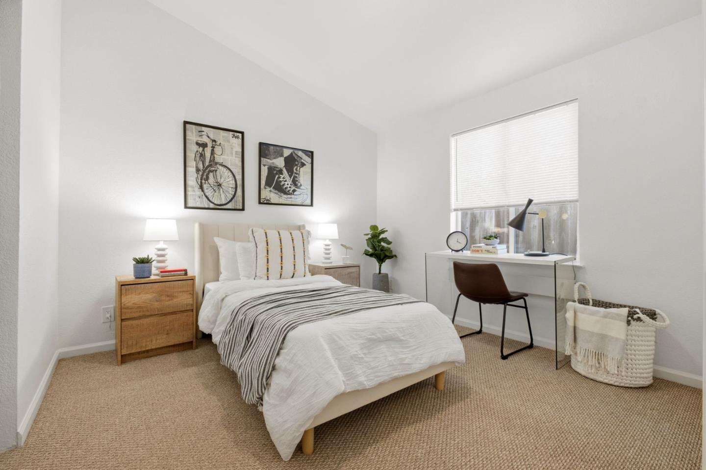 Detail Gallery Image 16 of 26 For 416 Lee Ave, Half Moon Bay,  CA 94019 - 3 Beds | 2 Baths