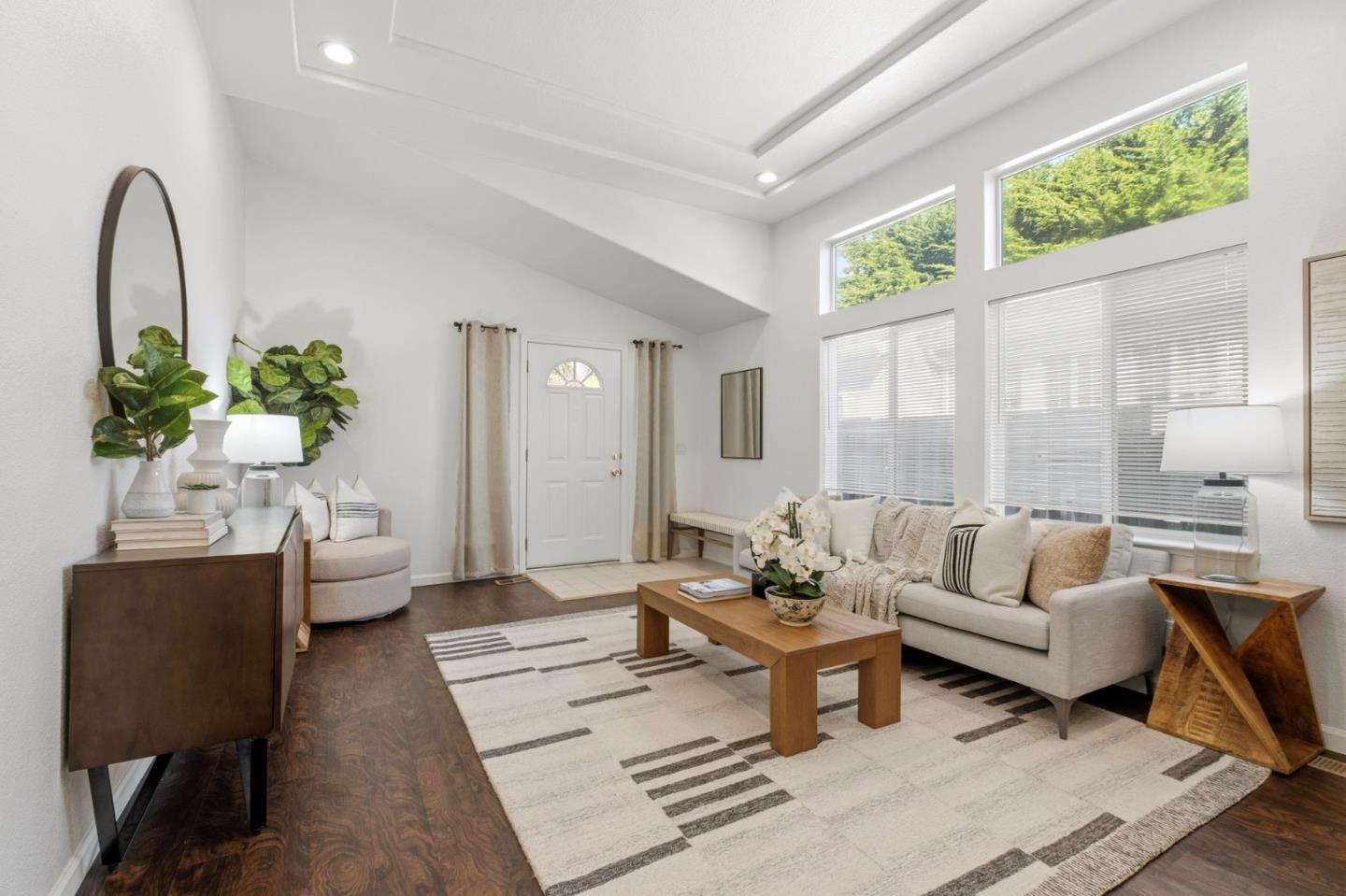 Detail Gallery Image 5 of 26 For 416 Lee Ave, Half Moon Bay,  CA 94019 - 3 Beds | 2 Baths