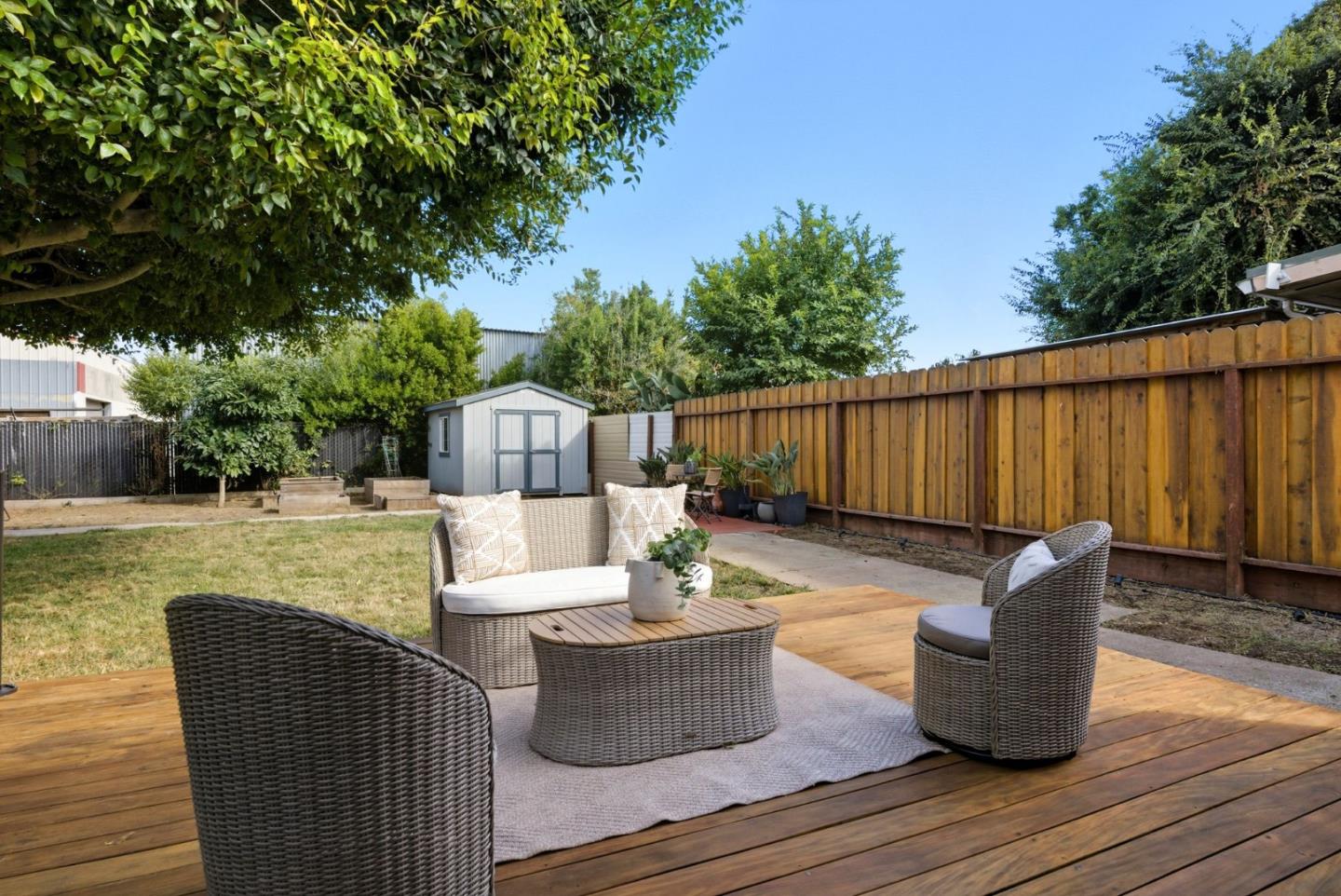 Detail Gallery Image 19 of 30 For 2544 Illinois St, East Palo Alto,  CA 94303 - 3 Beds | 1 Baths