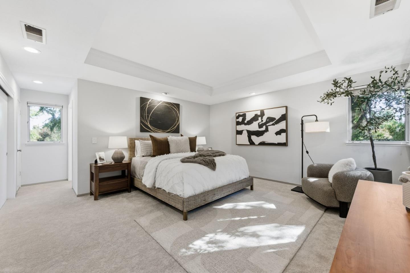 Detail Gallery Image 10 of 33 For 1962 Menalto #B,  Menlo Park,  CA 94025 - 3 Beds | 2/1 Baths