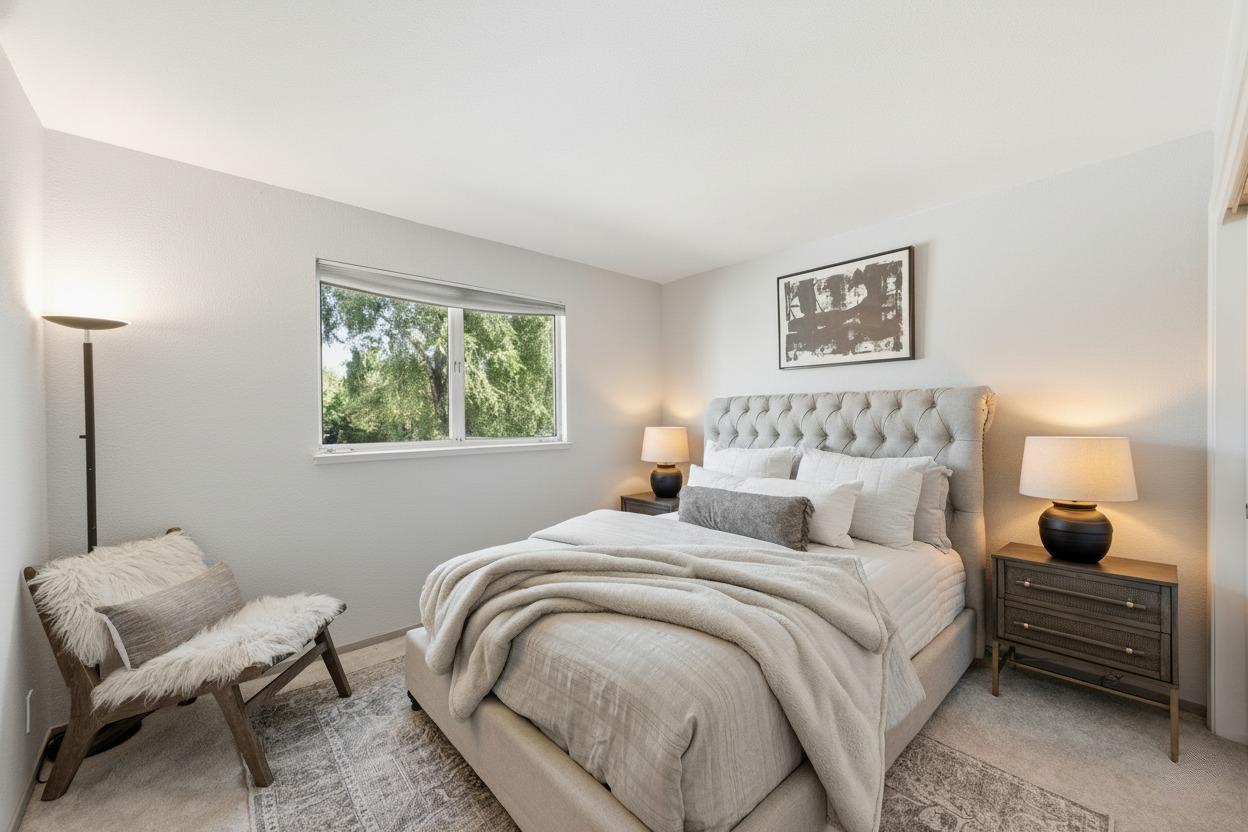 Detail Gallery Image 13 of 33 For 1962 Menalto #B,  Menlo Park,  CA 94025 - 3 Beds | 2/1 Baths
