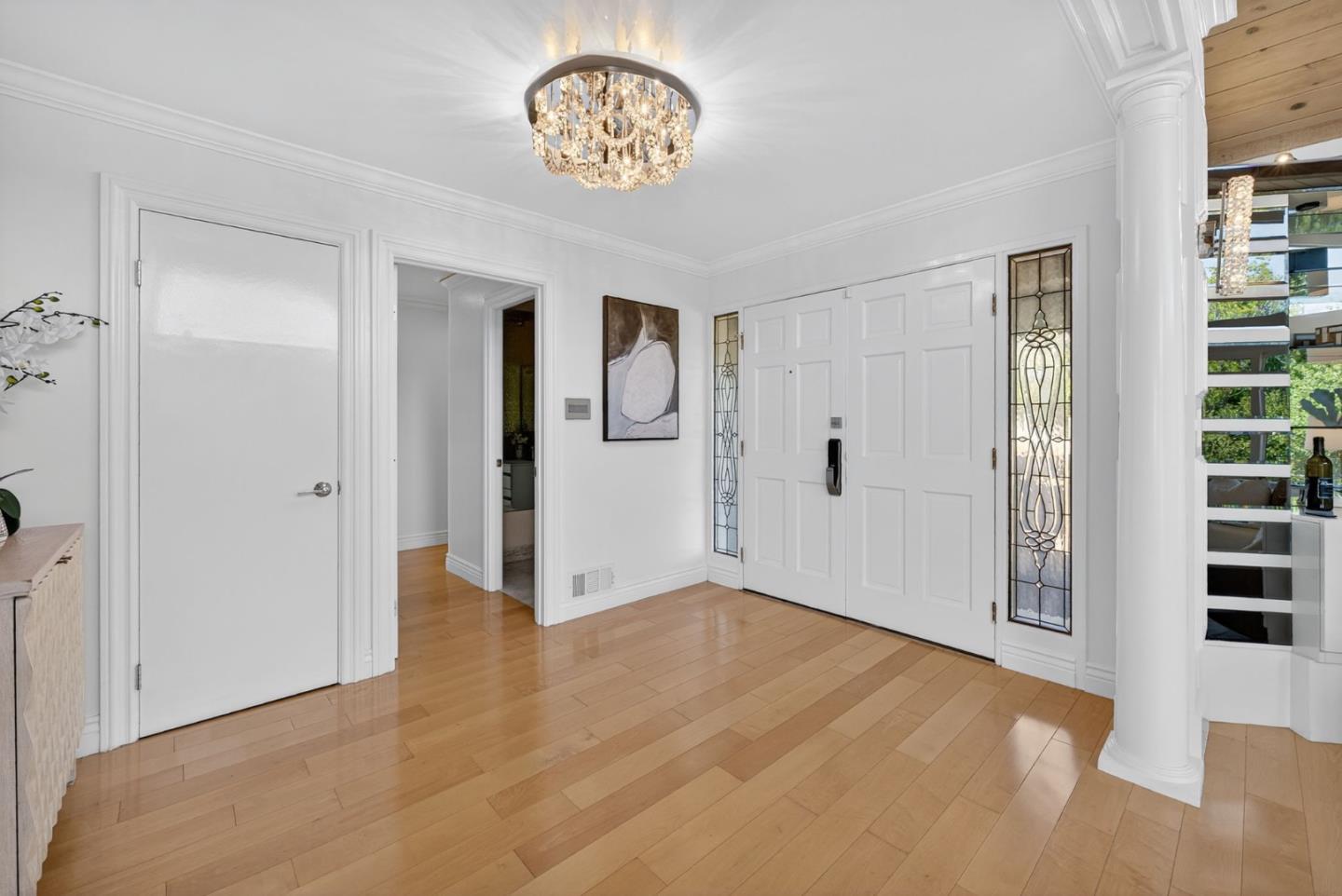 Detail Gallery Image 5 of 64 For 30 Bluebell Ln, Hillsborough,  CA 94010 - 4 Beds | 3/1 Baths