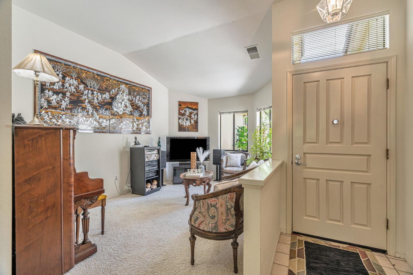 Detail Gallery Image 5 of 35 For 7638 Falkirk Dr, San Jose,  CA 95135 - 2 Beds | 2 Baths