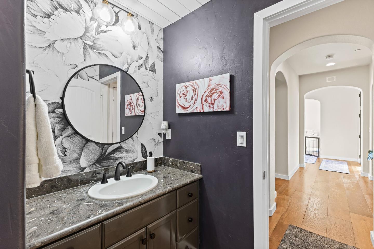 Detail Gallery Image 12 of 40 For 2846 Roundstone Dr, Gilroy,  CA 95020 - 5 Beds | 3/1 Baths