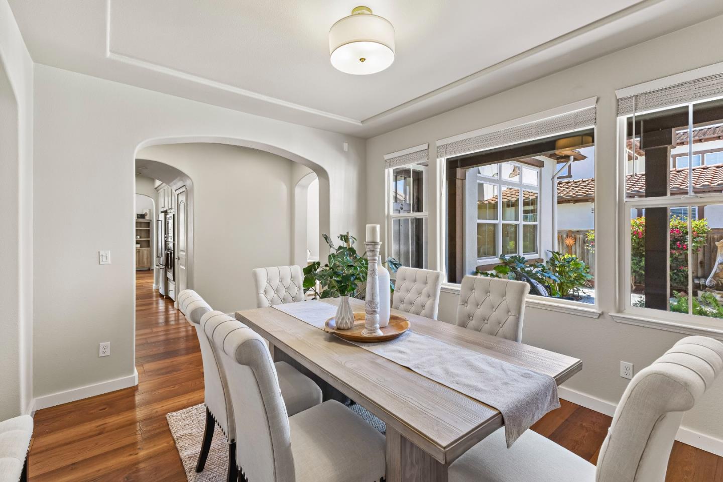 Detail Gallery Image 13 of 40 For 2846 Roundstone Dr, Gilroy,  CA 95020 - 5 Beds | 3/1 Baths