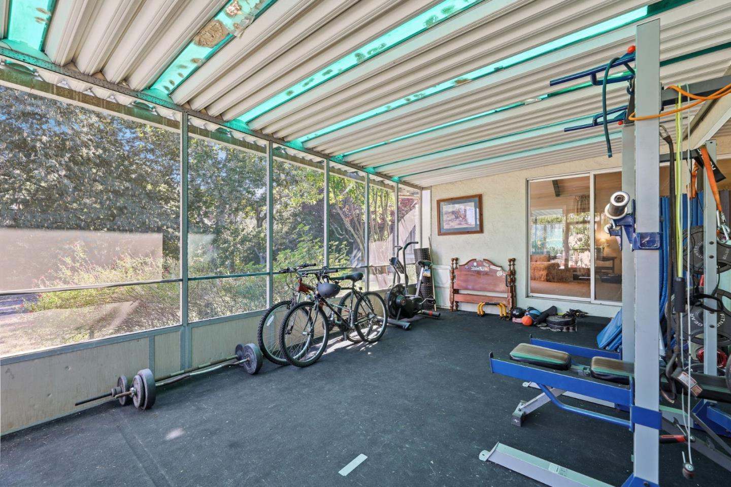 Detail Gallery Image 10 of 16 For 6840 Hampton Dr, San Jose,  CA 95120 - 4 Beds | 2 Baths