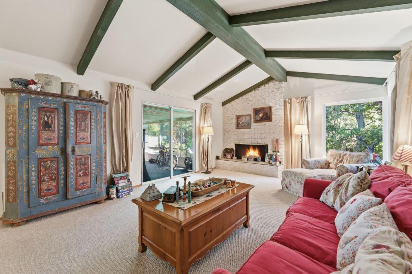 Detail Gallery Image 5 of 16 For 6840 Hampton Dr, San Jose,  CA 95120 - 4 Beds | 2 Baths