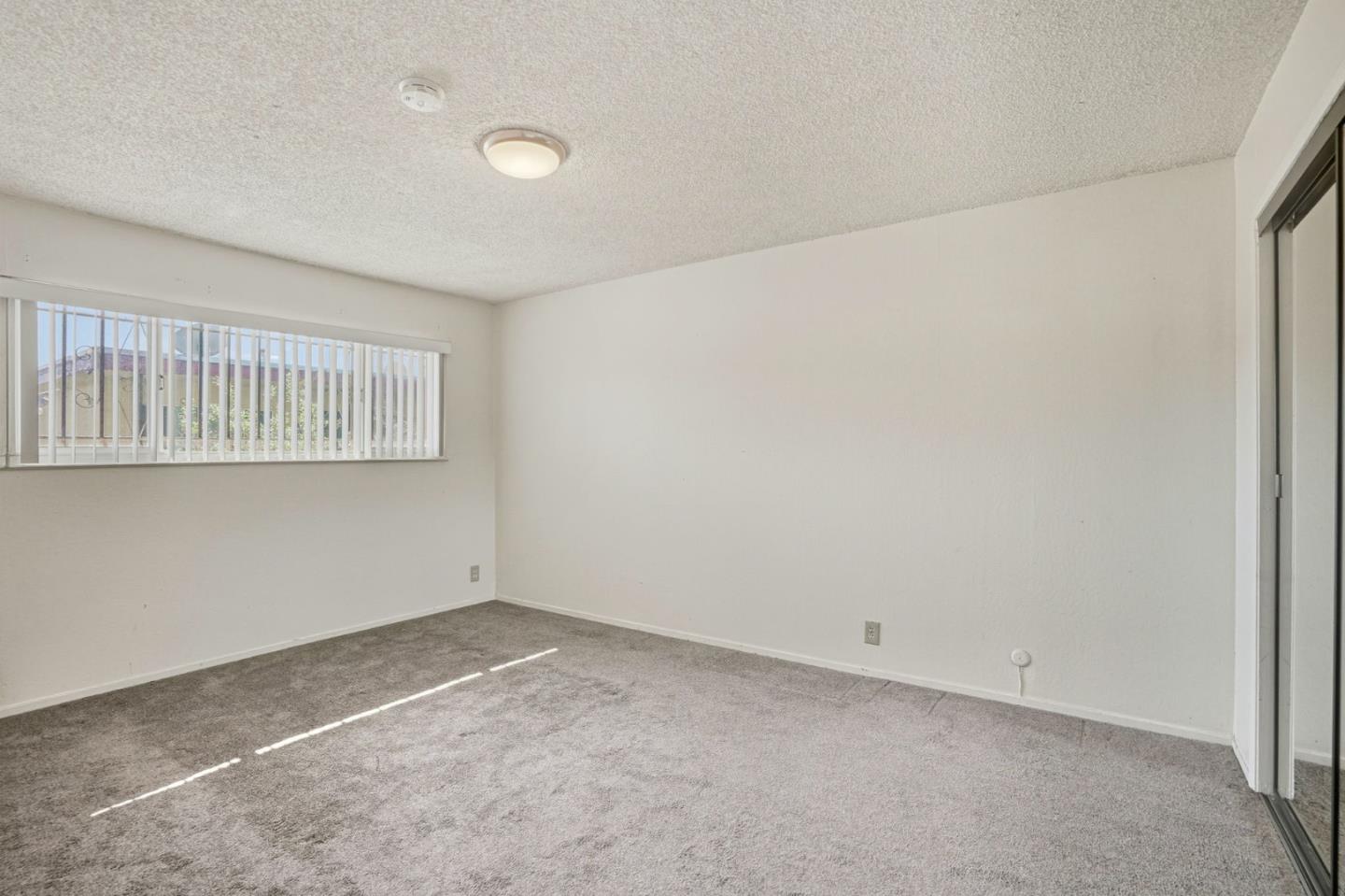 Detail Gallery Image 10 of 18 For 9034 Hillside St #D,  Oakland,  CA 94603 - 2 Beds | 1 Baths