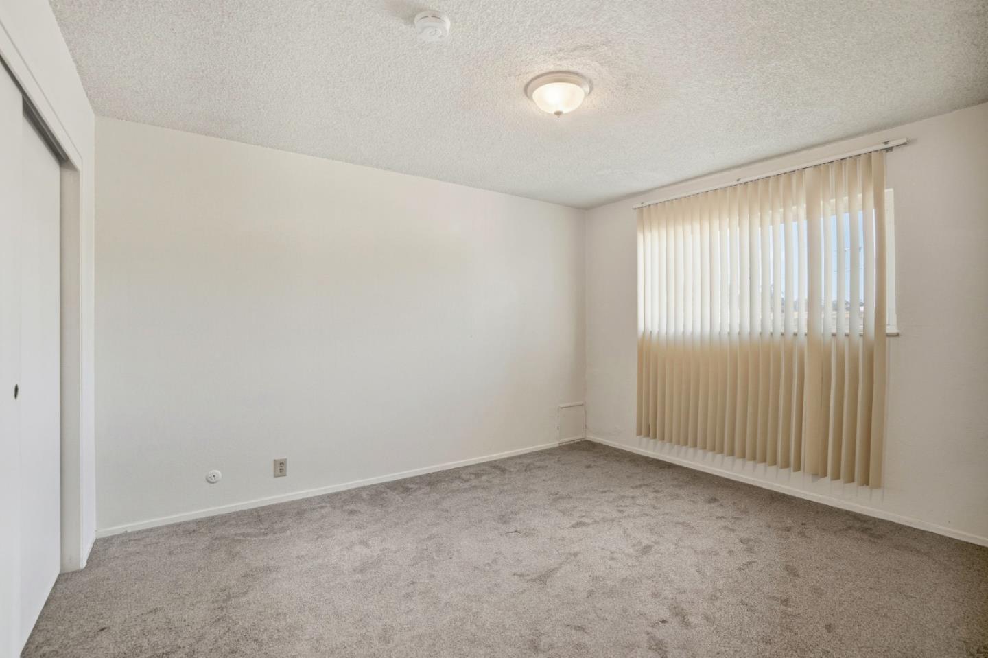 Detail Gallery Image 12 of 18 For 9034 Hillside St #D,  Oakland,  CA 94603 - 2 Beds | 1 Baths