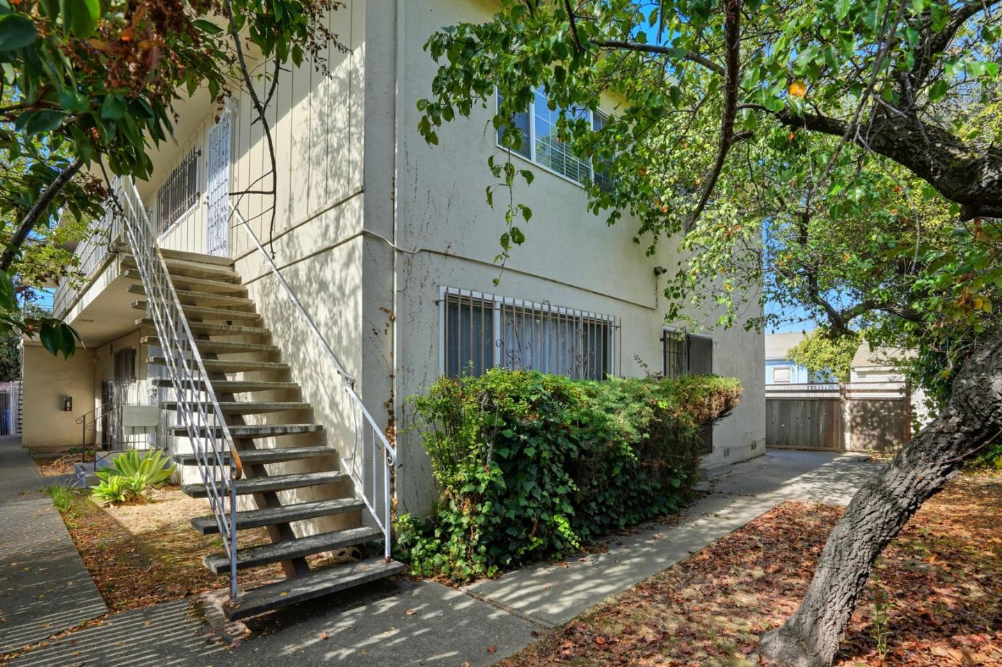Detail Gallery Image 17 of 18 For 9034 Hillside St #D,  Oakland,  CA 94603 - 2 Beds | 1 Baths
