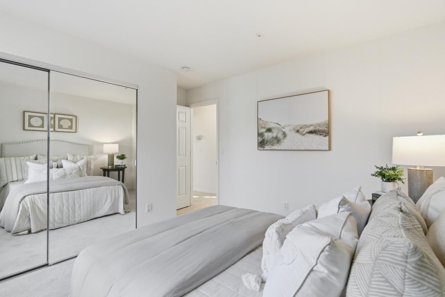 Detail Gallery Image 22 of 31 For 1024 Rudder Ln, Foster City,  CA 94404 - 2 Beds | 2/1 Baths