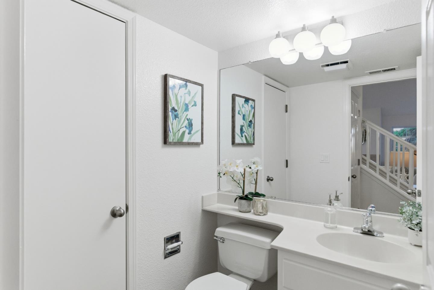 Detail Gallery Image 25 of 31 For 1024 Rudder Ln, Foster City,  CA 94404 - 2 Beds | 2/1 Baths