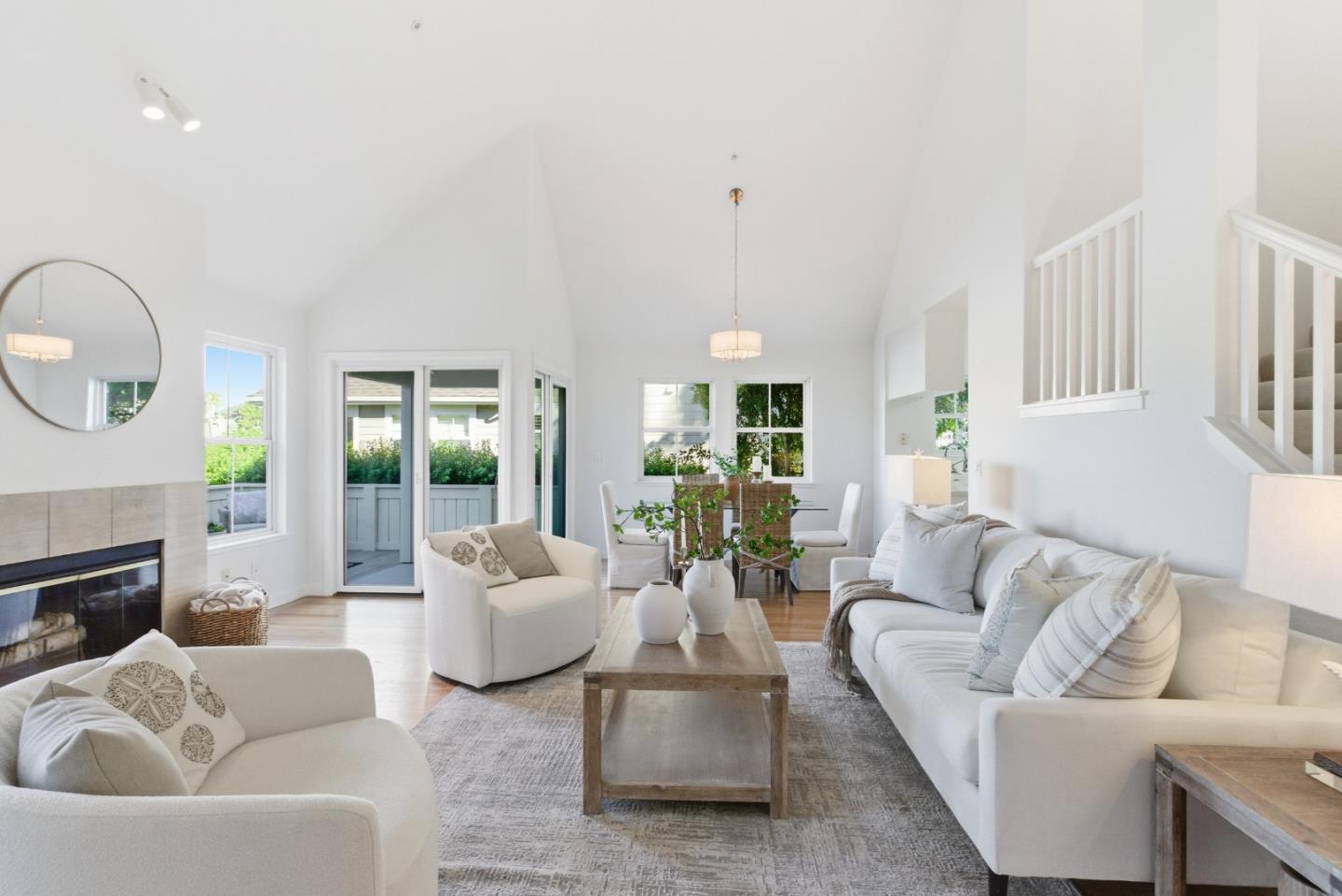 Detail Gallery Image 6 of 31 For 1024 Rudder Ln, Foster City,  CA 94404 - 2 Beds | 2/1 Baths