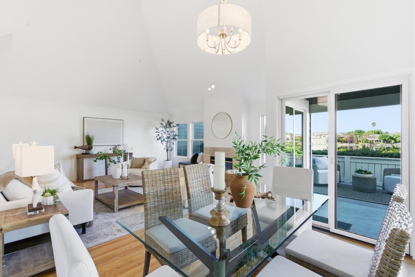 Detail Gallery Image 7 of 31 For 1024 Rudder Ln, Foster City,  CA 94404 - 2 Beds | 2/1 Baths