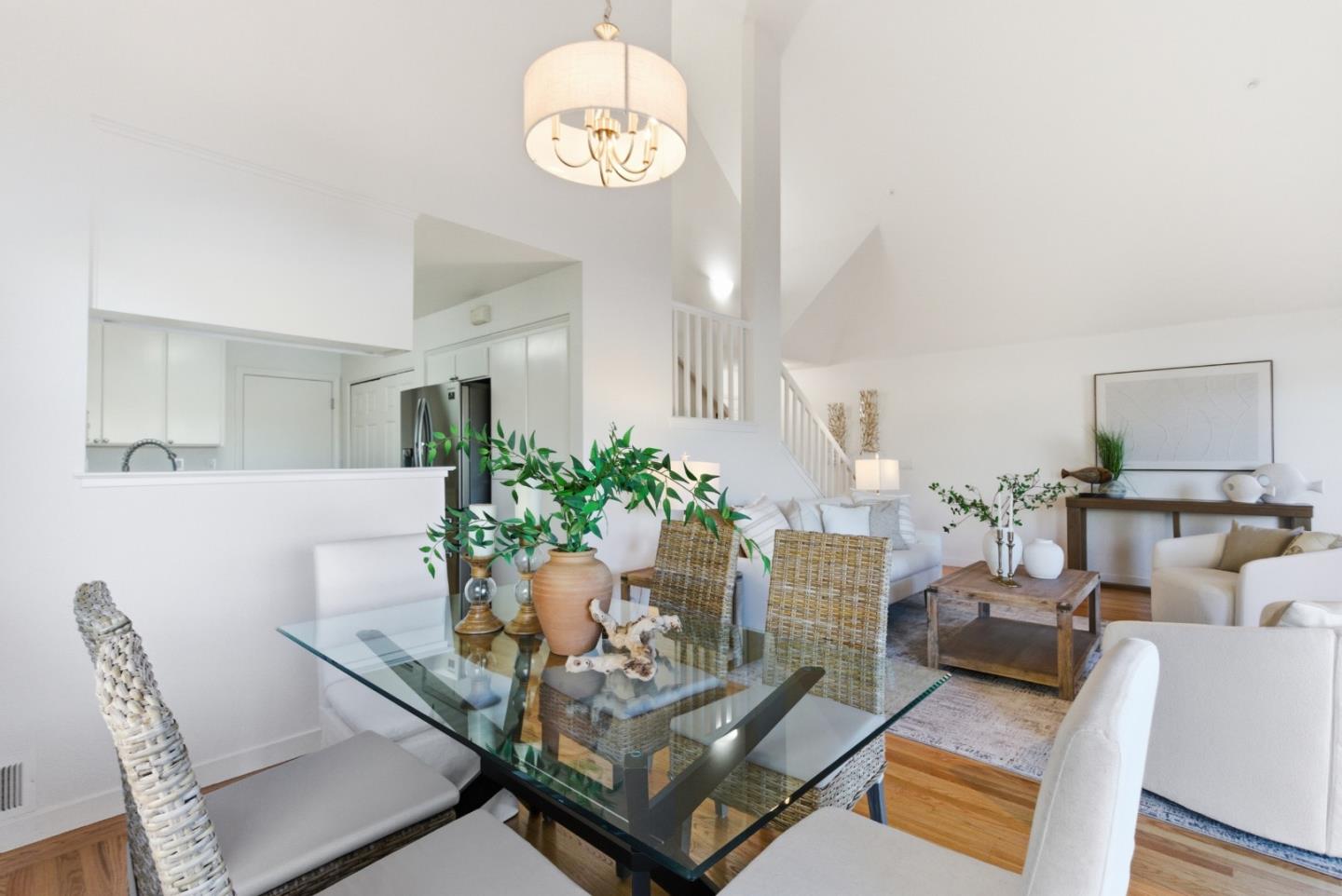 Detail Gallery Image 8 of 31 For 1024 Rudder Ln, Foster City,  CA 94404 - 2 Beds | 2/1 Baths