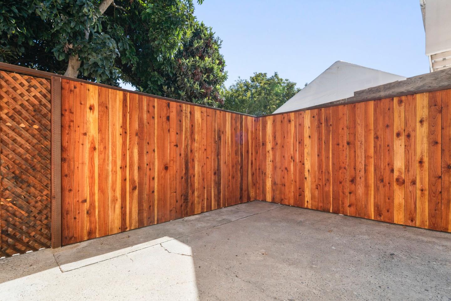 Detail Gallery Image 13 of 40 For 912 Acosta Plz #11,  Salinas,  CA 93905 - 4 Beds | 1/1 Baths