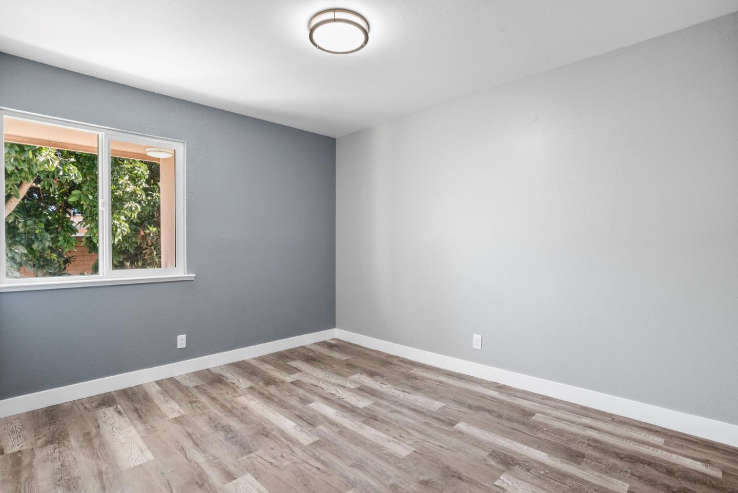 Detail Gallery Image 36 of 40 For 912 Acosta Plz #11,  Salinas,  CA 93905 - 4 Beds | 1/1 Baths