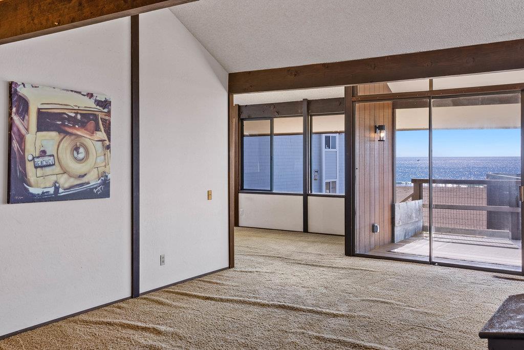 Detail Gallery Image 15 of 47 For 22104 E Cliff Dr, Santa Cruz,  CA 95062 - 3 Beds | 2 Baths