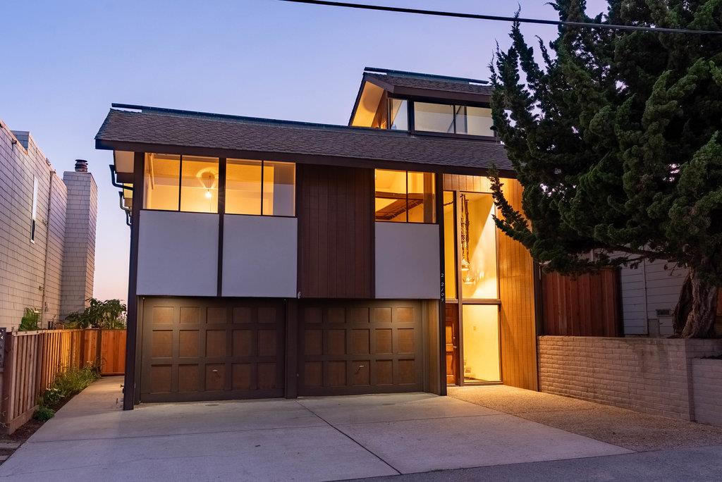 Detail Gallery Image 3 of 47 For 22104 E Cliff Dr, Santa Cruz,  CA 95062 - 3 Beds | 2 Baths