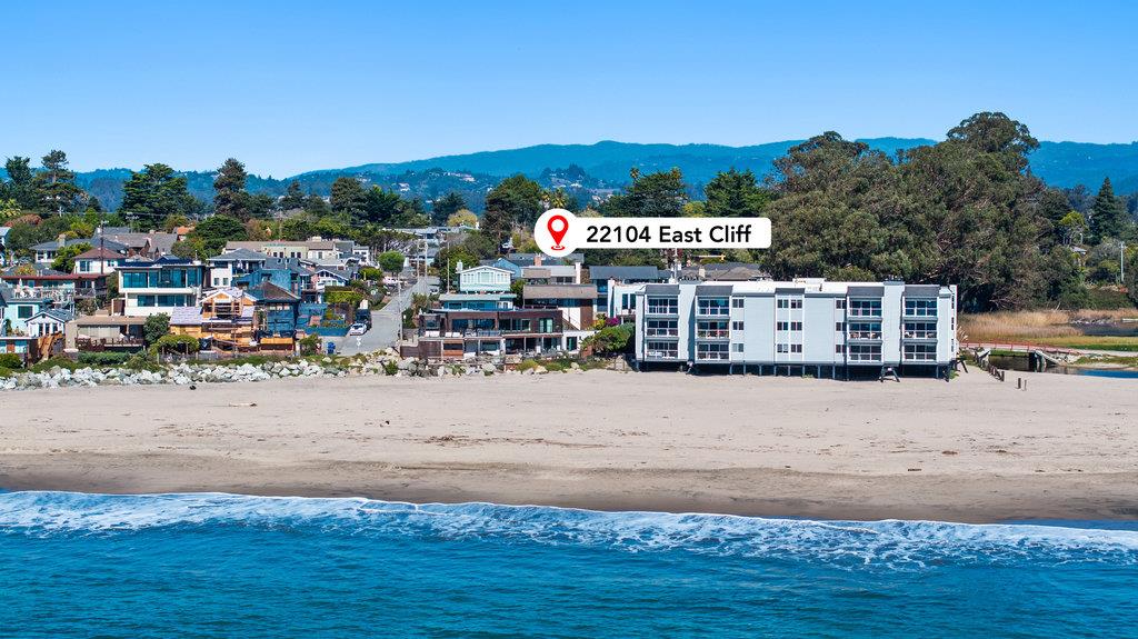Detail Gallery Image 34 of 47 For 22104 E Cliff Dr, Santa Cruz,  CA 95062 - 3 Beds | 2 Baths