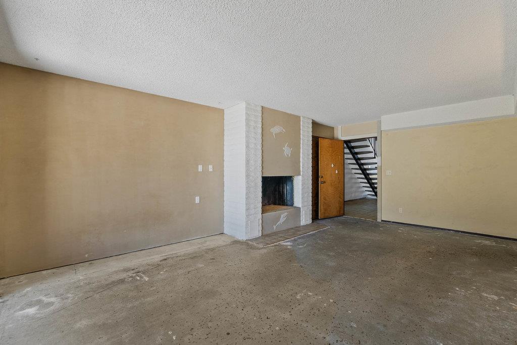 Detail Gallery Image 42 of 47 For 22104 E Cliff Dr, Santa Cruz,  CA 95062 - 3 Beds | 2 Baths