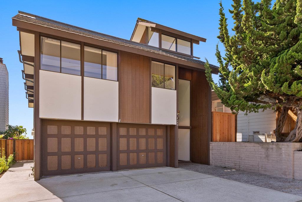 Detail Gallery Image 7 of 47 For 22104 E Cliff Dr, Santa Cruz,  CA 95062 - 3 Beds | 2 Baths