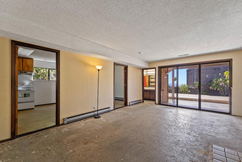 Detail Gallery Image 9 of 47 For 22104 E Cliff Dr, Santa Cruz,  CA 95062 - 3 Beds | 2 Baths