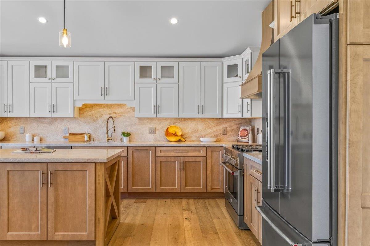 Detail Gallery Image 10 of 53 For 2828 Forest Hill Blvd, Pacific Grove,  CA 93950 - 3 Beds | 2 Baths