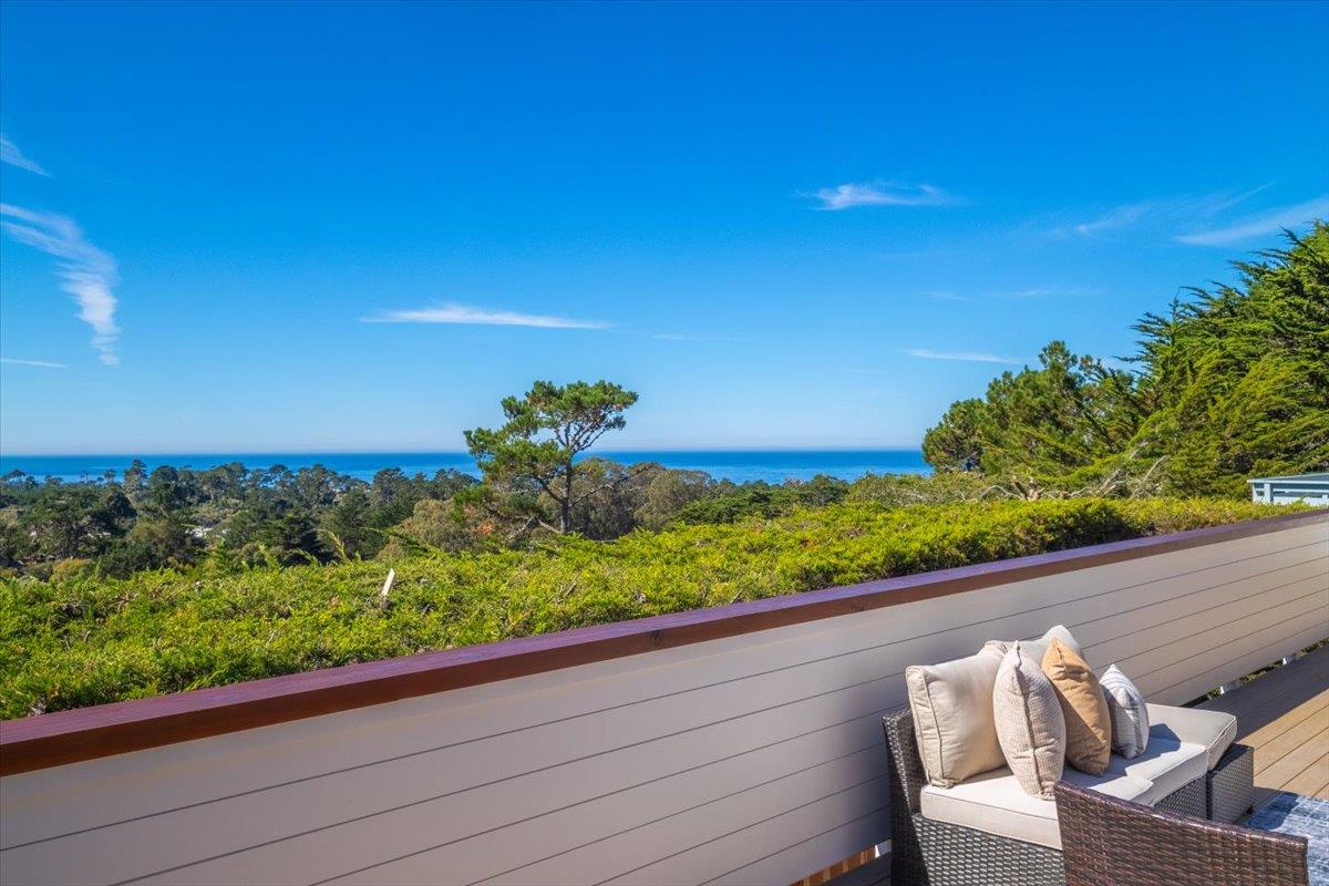 Detail Gallery Image 16 of 53 For 2828 Forest Hill Blvd, Pacific Grove,  CA 93950 - 3 Beds | 2 Baths