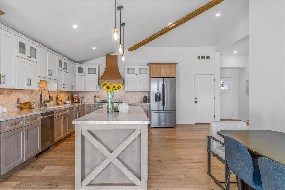 Detail Gallery Image 19 of 53 For 2828 Forest Hill Blvd, Pacific Grove,  CA 93950 - 3 Beds | 2 Baths